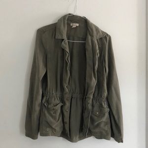 Olive color, sinched waist, jacket